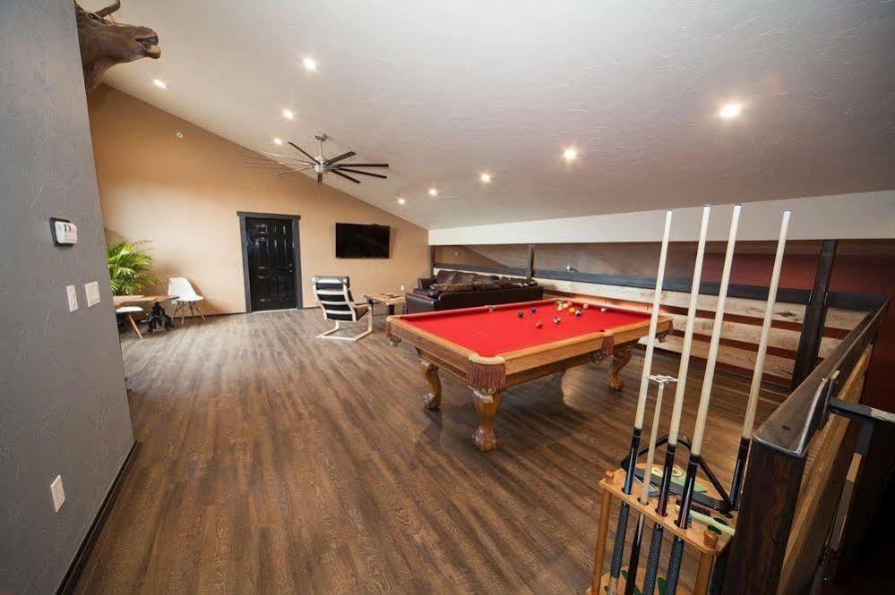 Log Cabin Lodge & Suites Jones Mills Buitenkant foto