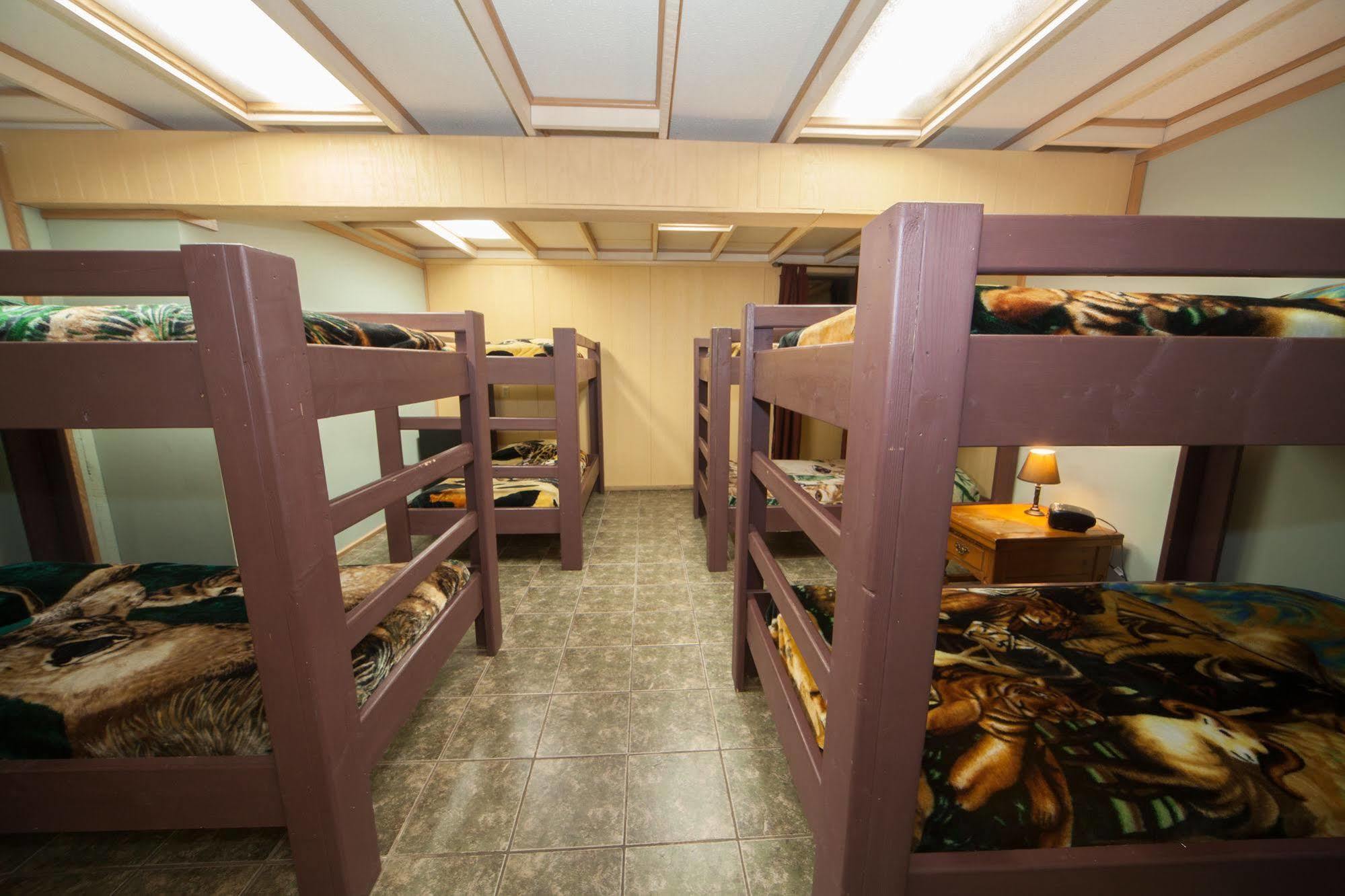 Log Cabin Lodge & Suites Jones Mills Buitenkant foto