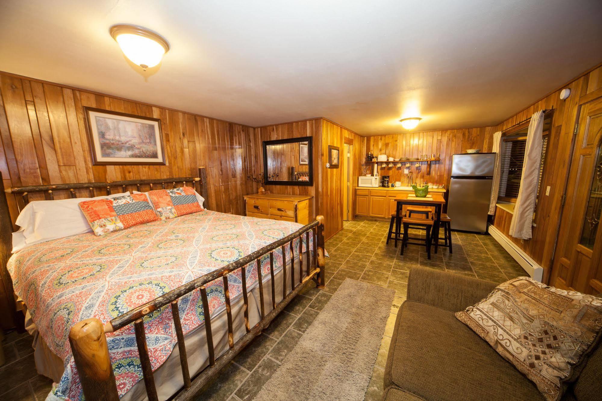 Log Cabin Lodge & Suites Jones Mills Buitenkant foto