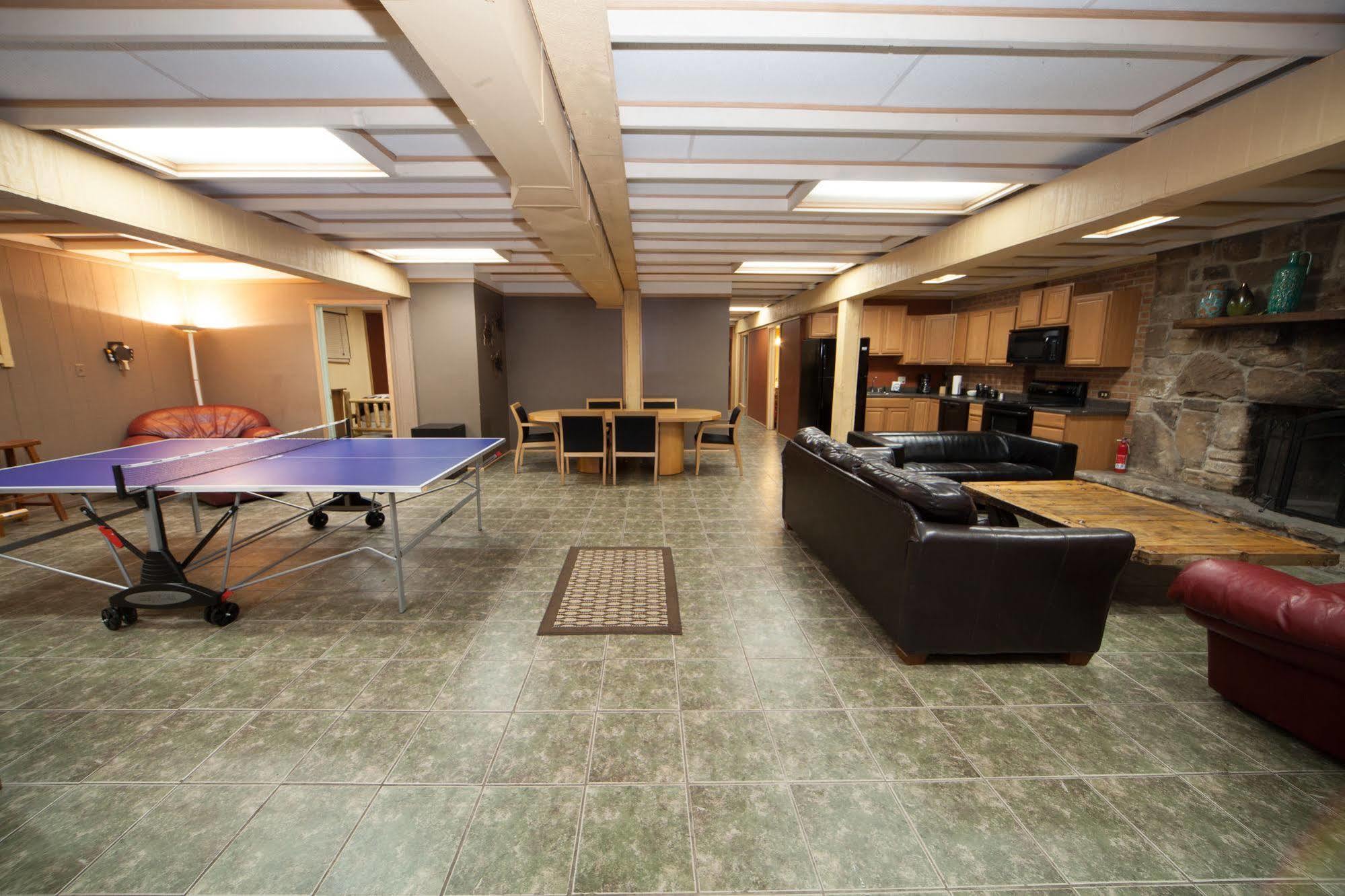 Log Cabin Lodge & Suites Jones Mills Buitenkant foto